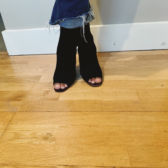 Black suede chunky heel from ALDO - Picture 3 of 6